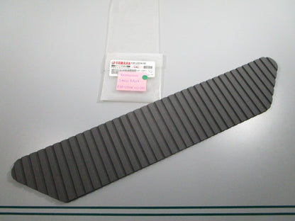 NEW OEM F2P-U351K-00-00 Yamaha Step Mat 0810