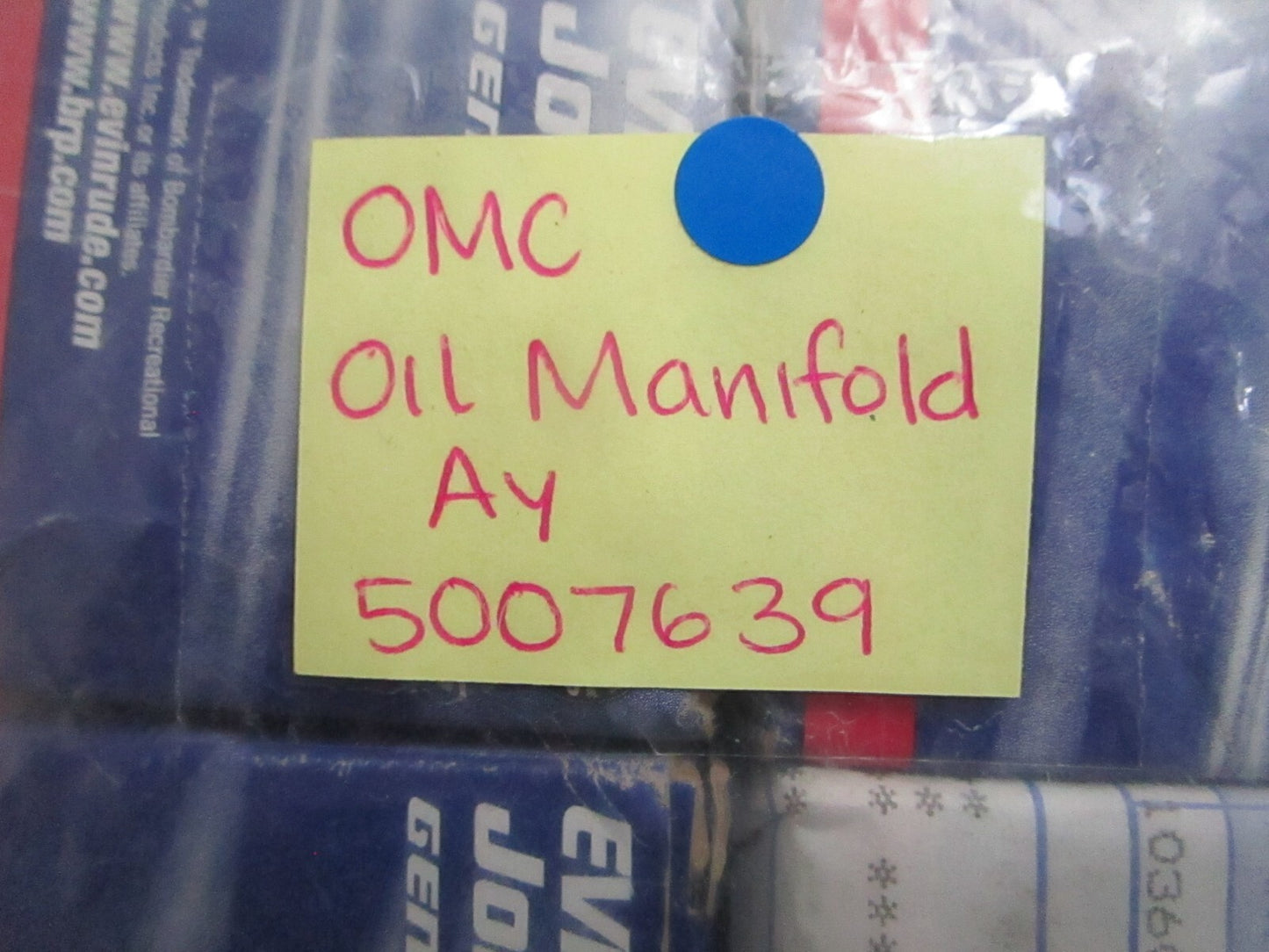 *NEW OEM* 0820 OMC Johnson Evinrude Oil Manifold Ay 5007639