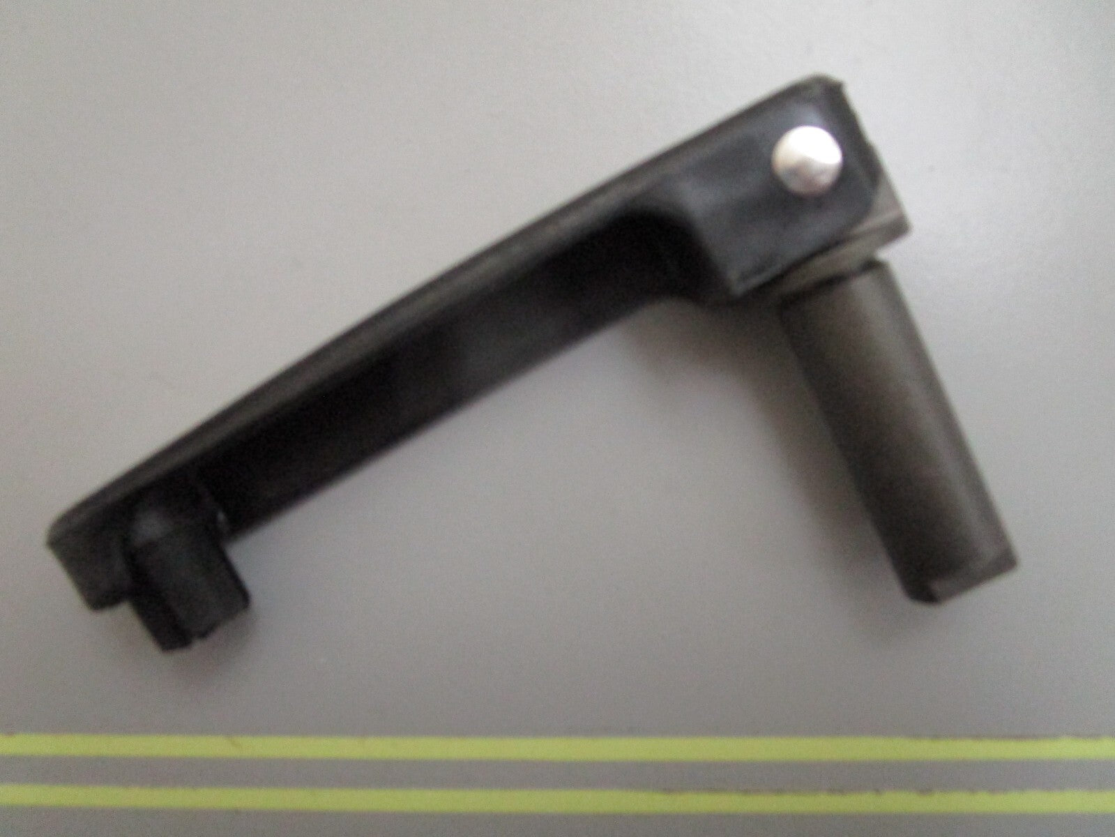*NEW OEM* 0820 OMC Johnson Evinrude Latch Handle 435026 0435026