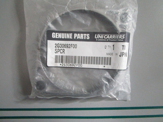 NEW OEM 2G306-92F00 UniCarriers Spacer 0820