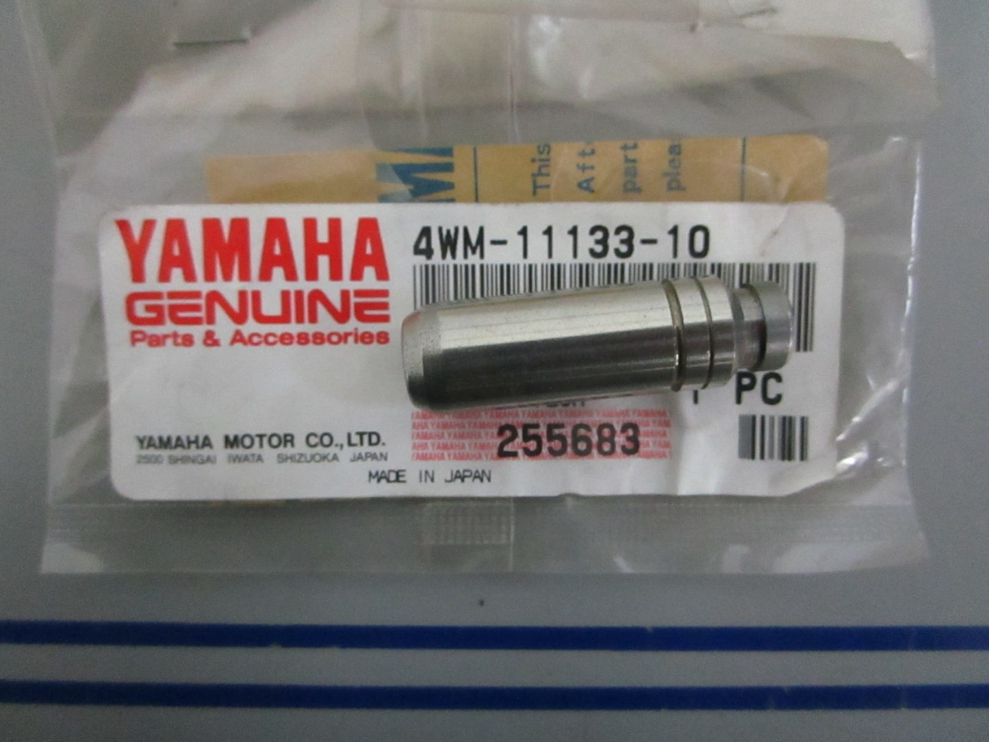 NEW OEM 4WM-11133-10-00 Yamaha Valve Guide 0820