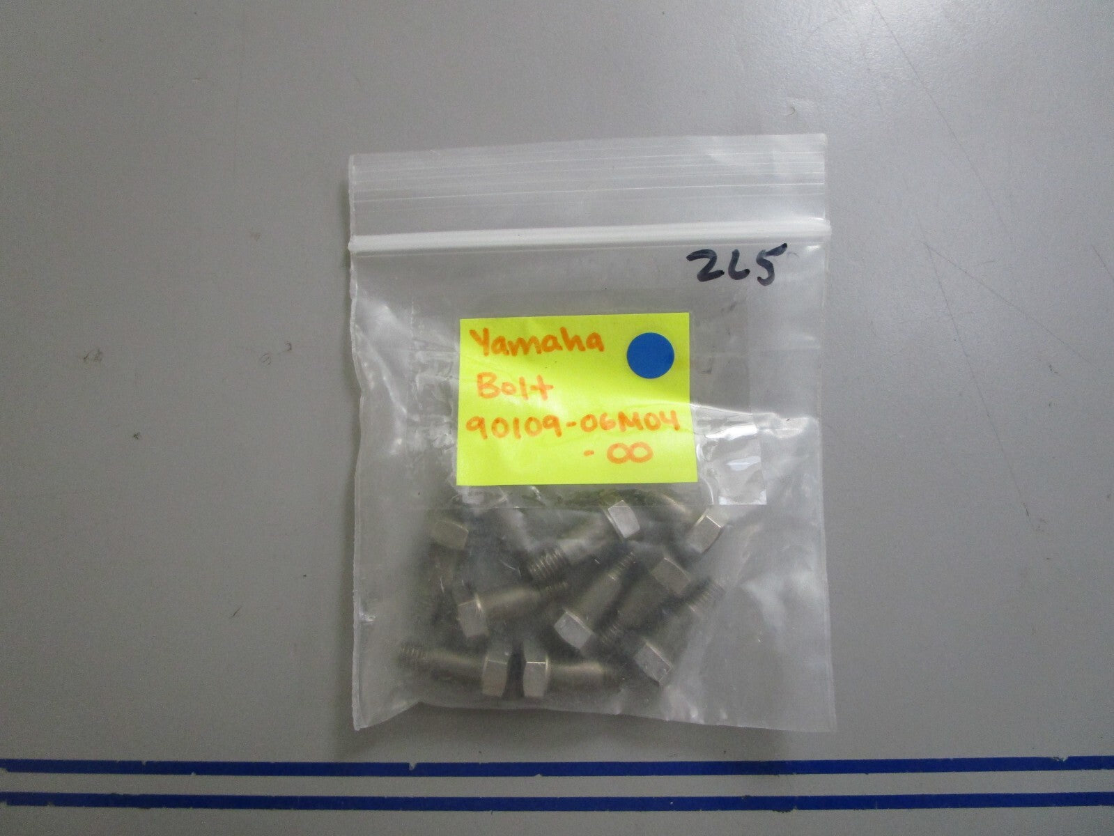 *NEW OEM* (LOT OF 5) 0810 Yamaha Bolt 90109-06M04-00