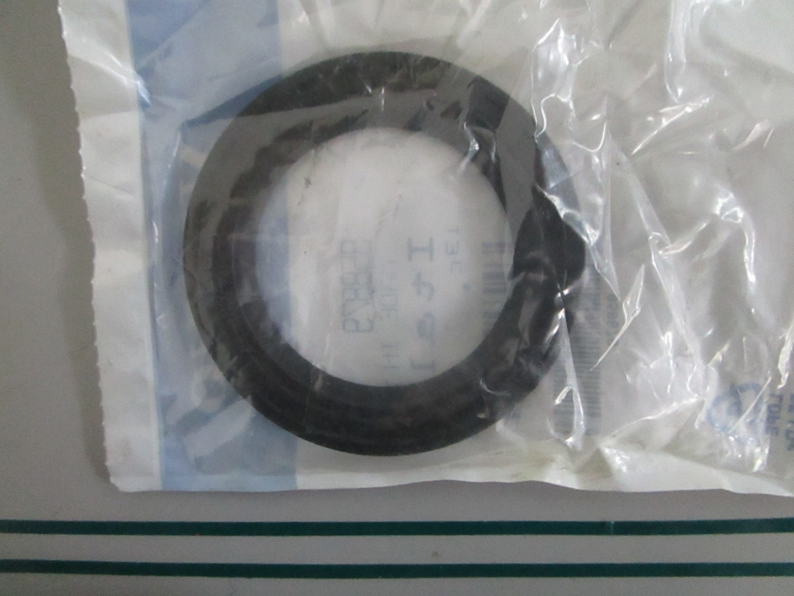 Volvo Penta NEW OEM Sealing Ring 958879 NOS Genuine Marine Engine Part 0820