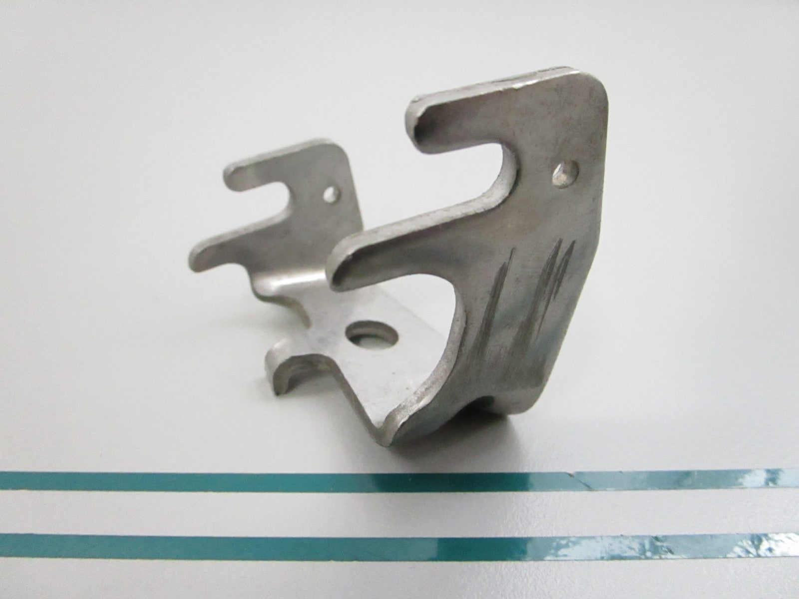 NEW OEM 6E5-48531-00-00 Yamaha Bracket 0810