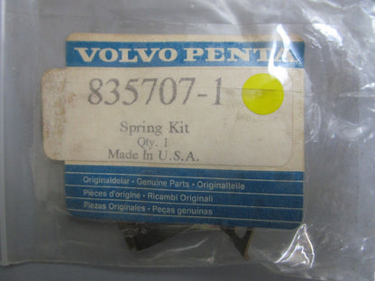 *NEW OEM* 0810 Volvo Penta Spring Kit 835707-1