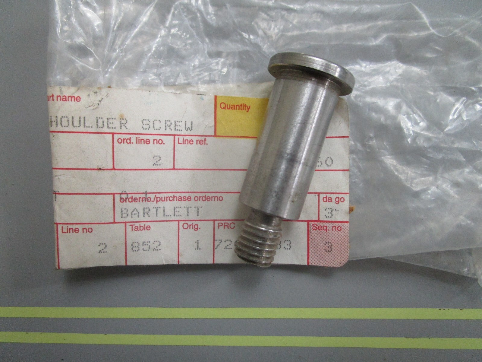 *NEW OEM* 0810 Volvo Penta Shoulder Screw 853308