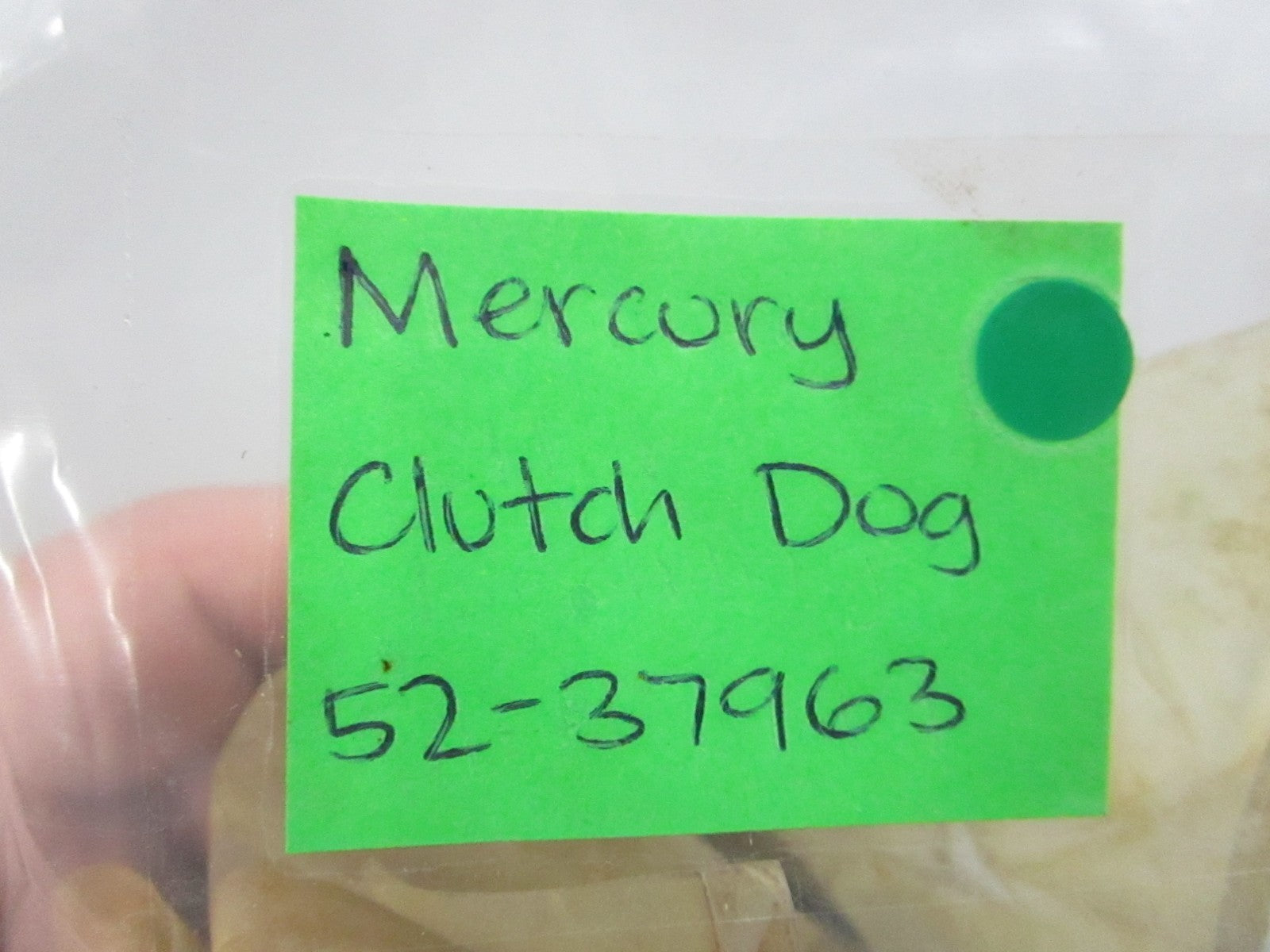 NEW OEM 52-37963 Mercury Quicksilver Clutch Dog 0810