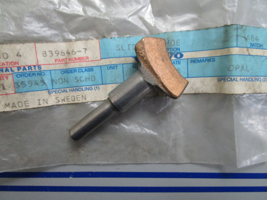 *NEW OEM* 0820 Volvo Penta Dog Shift Lever 839646