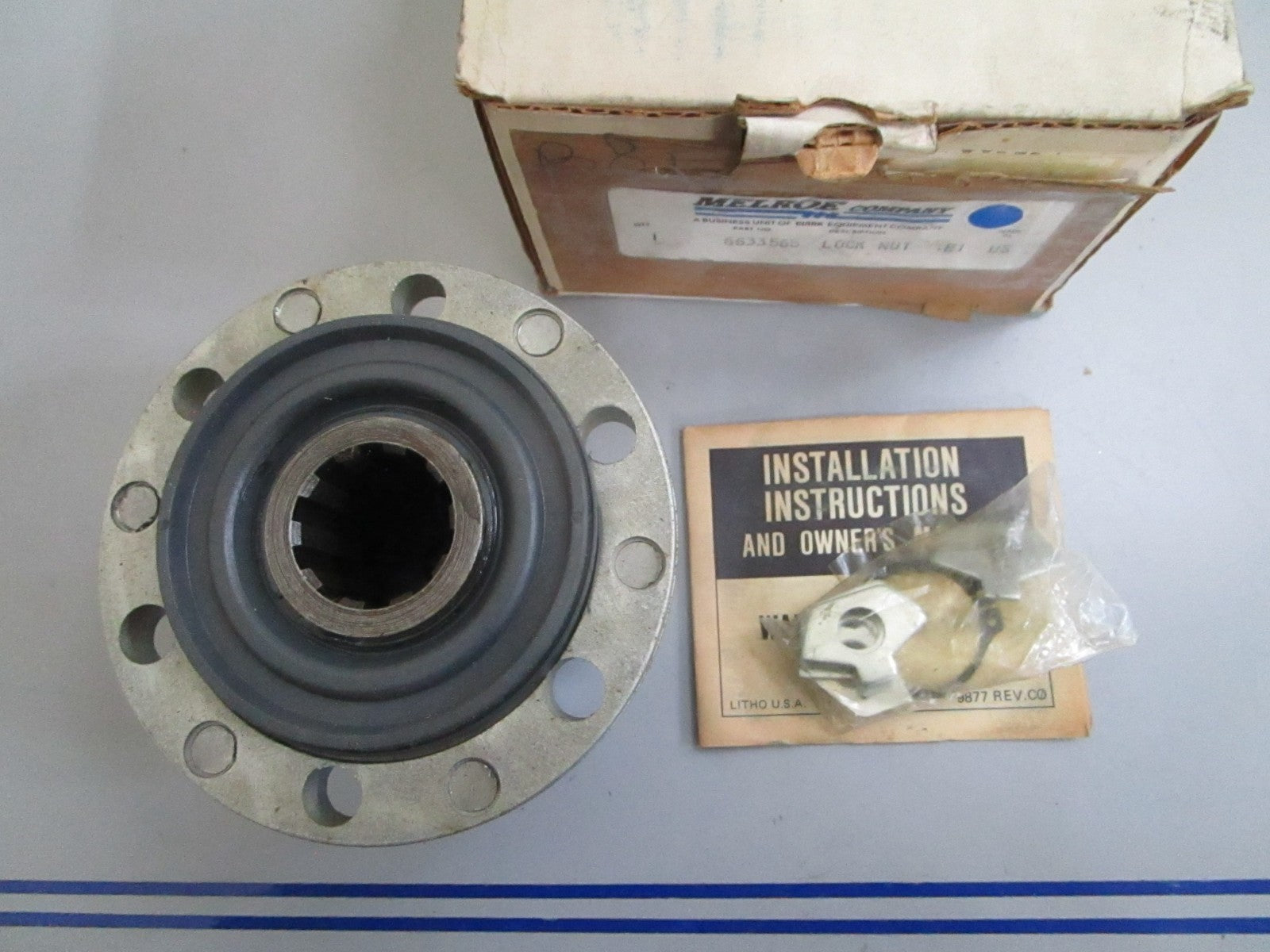 *NEW OEM* 0820 Bobcat Lock Nut 6633565
