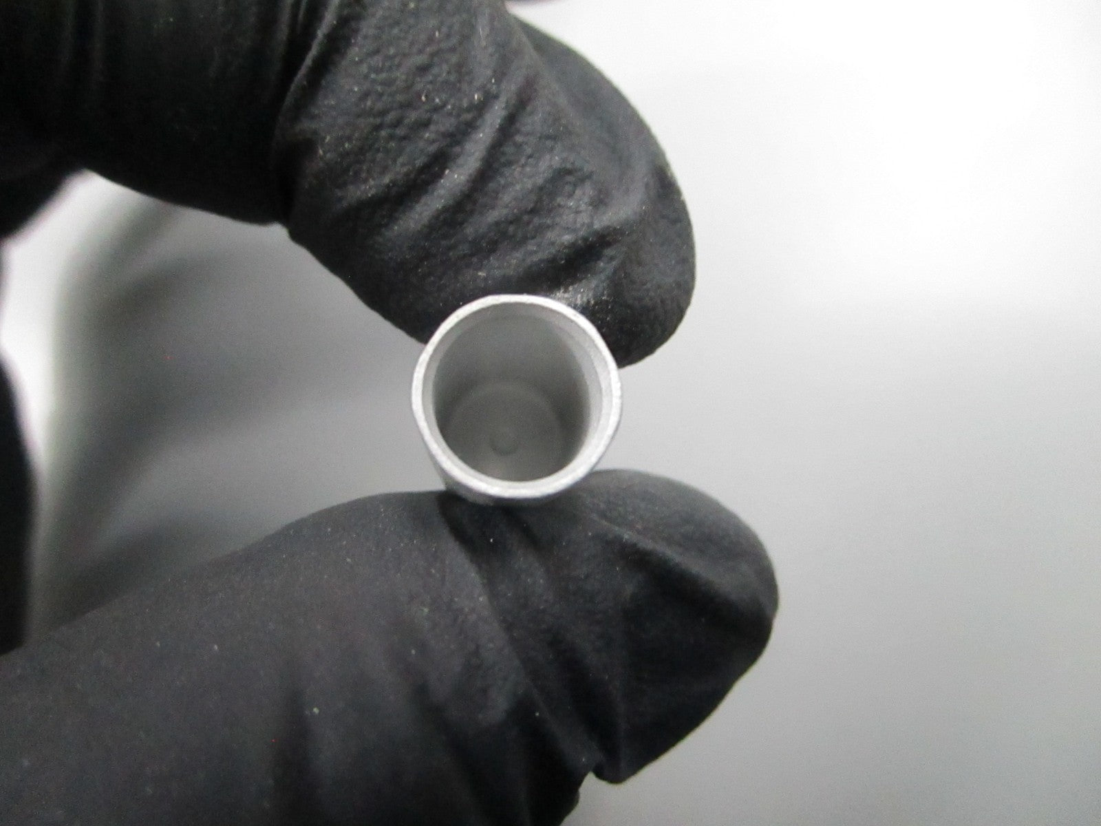 *NEW OEM* 0810 OMC Johnson Evinrude Valve Core 389000 0389000