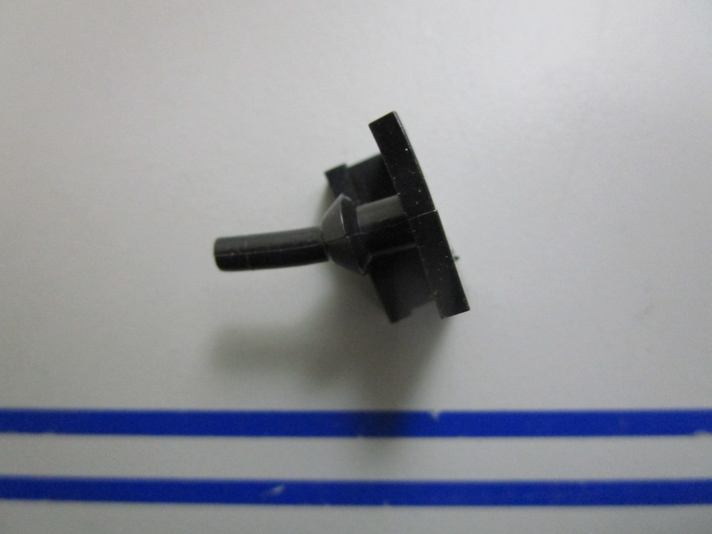 *NEW OEM* 0770 Mercury Quicksilver Plug 85425