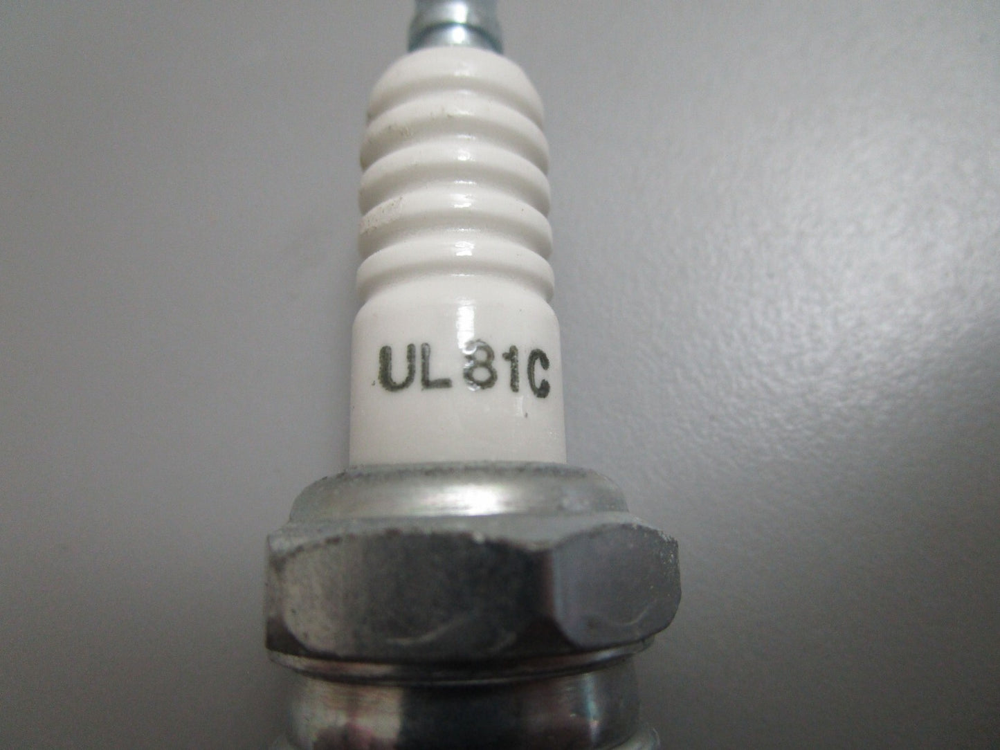 *NEW* (LOT OF 3) 0770 Champion Spark Plug UL8IC
