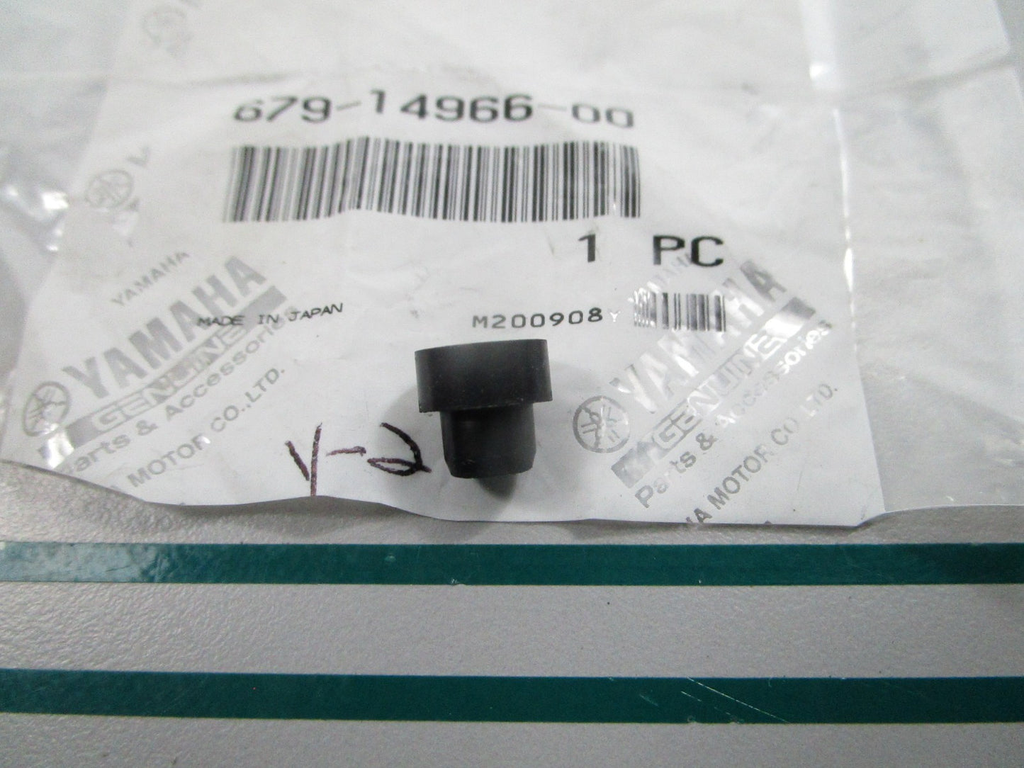 NEW OEM 679-14966-00-00 Yamaha Carburetor Rubber Cap 0810
