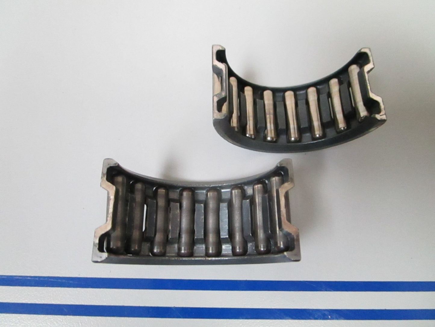 NEW OEM 396041 0396041 OMC Johnson Evinrude Rod Bearing Set 0720