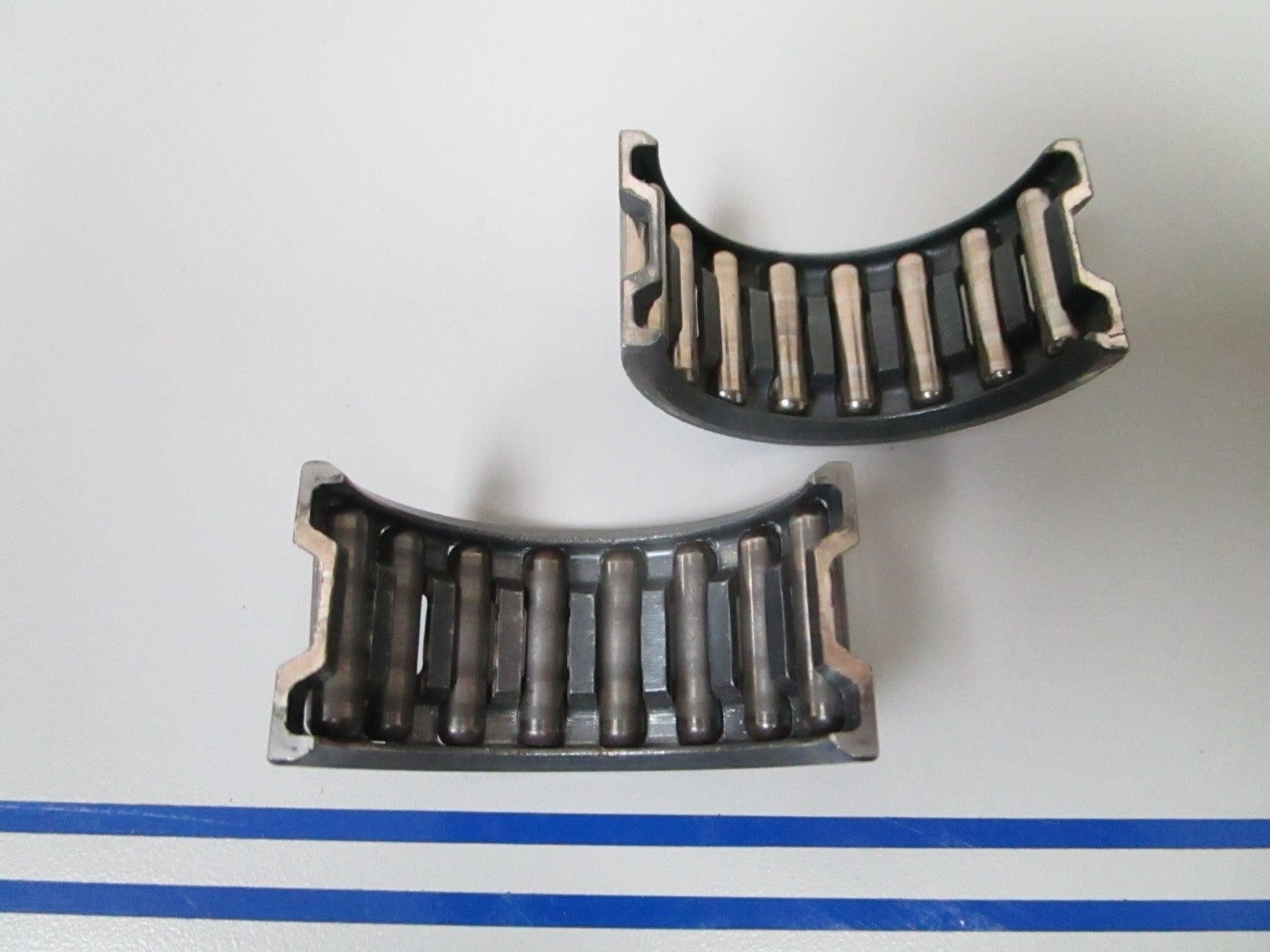 NEW OEM 396041 0396041 OMC Johnson Evinrude Rod Bearing Set 0720
