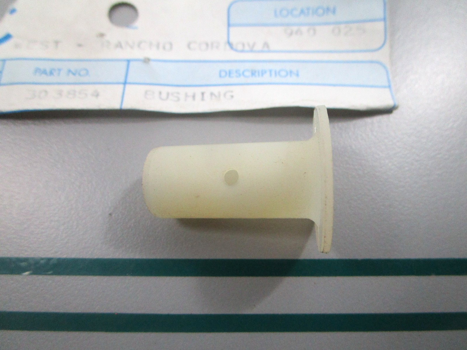 NEW OEM 303854 0303854 OMC Johnson Evinrude Bushing 0810