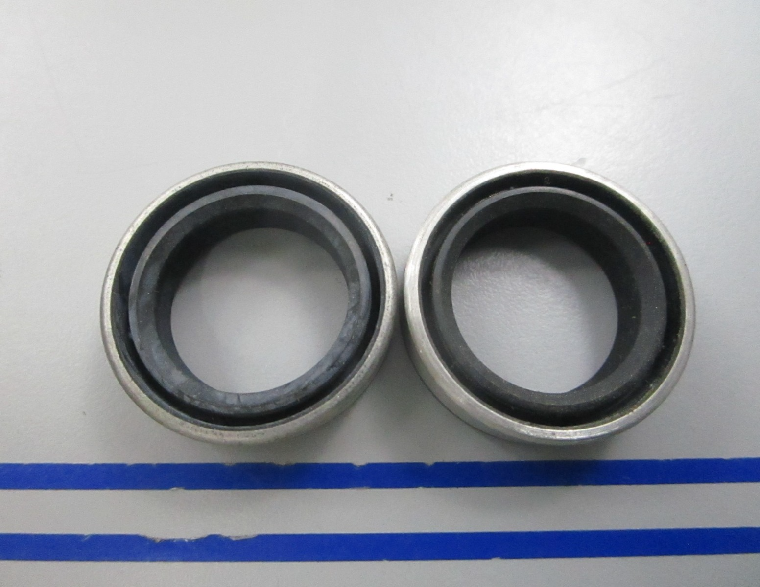 NEW OEM (LOT OF 2) 26-56788 Mercury Quicksilver Oil Seal 0810