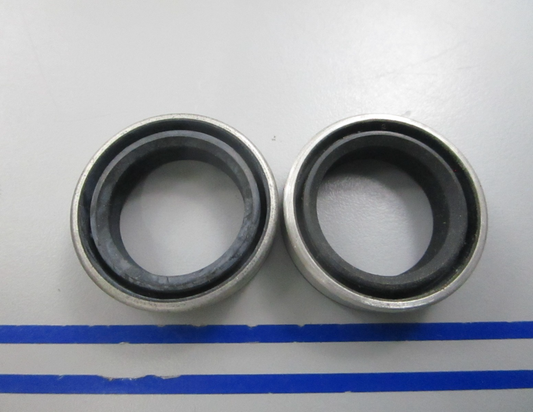 NEW OEM (LOT OF 2) 26-56788 Mercury Quicksilver Oil Seal 0810