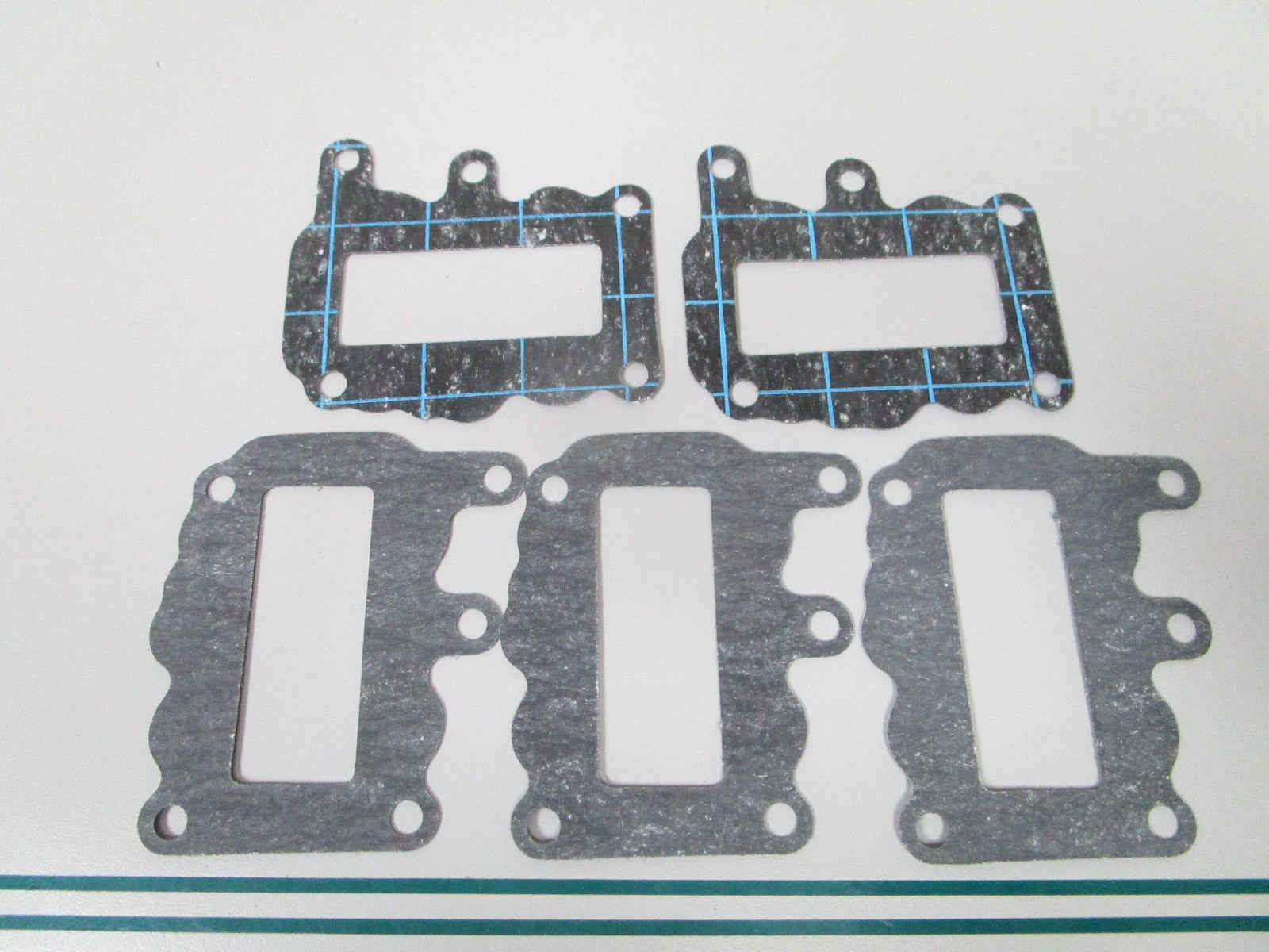 NEW OEM (LOT OF 5) 309658 0309658 OMC Johnson Evinrude Leaf Plate Gasket 0810