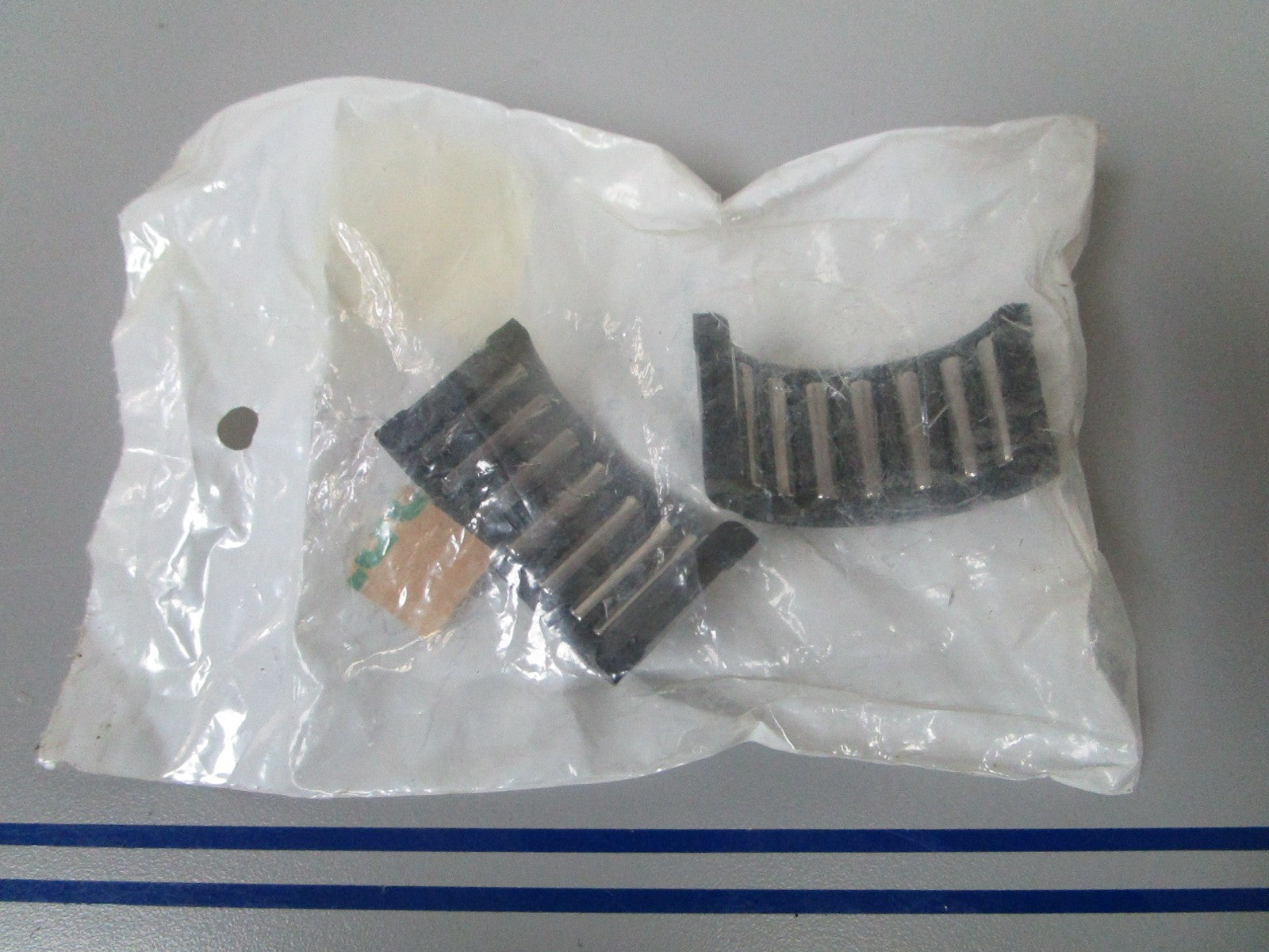 NEW RL1352 Replaces: 318252 18-1352 31-02763 Red Line Bearing  0810