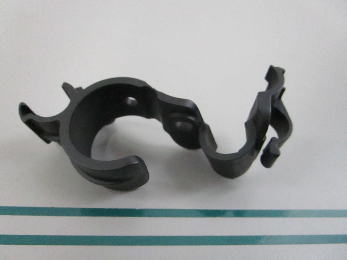 NEW OEM 12200147A Harley Davidson Clip 0810