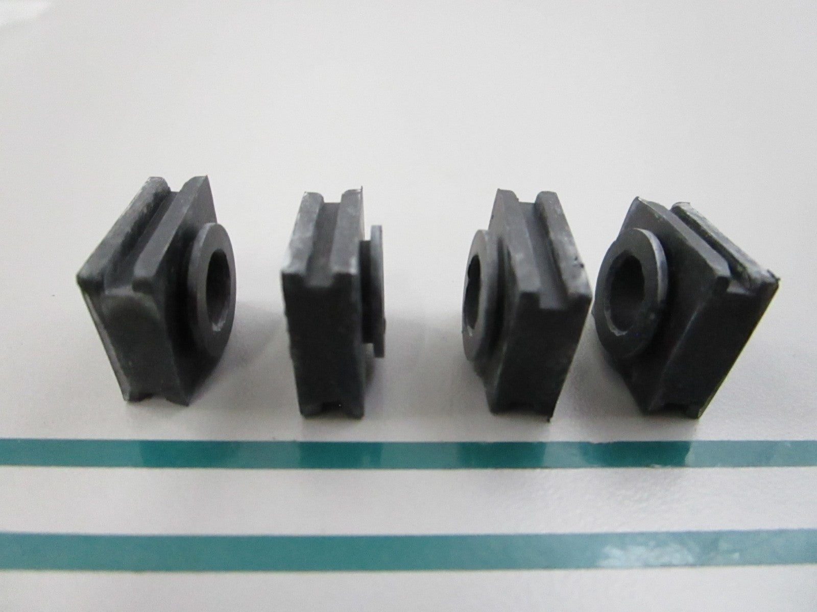 NEW OEM (LOT OF 4) 26-1080M Mercury Quicksilver Seal 0810