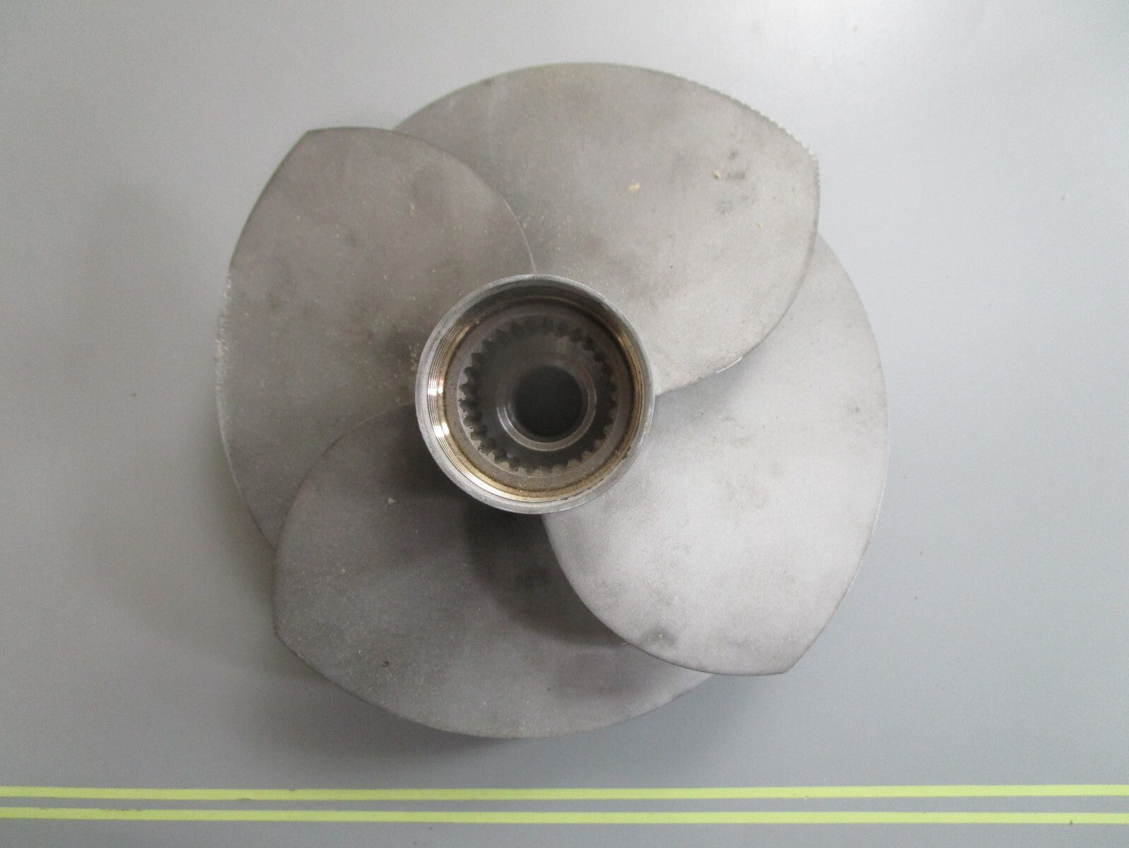 *NEW OEM* 0820 OMC Johnson Evinrude Impeller Ay 465542 0465542