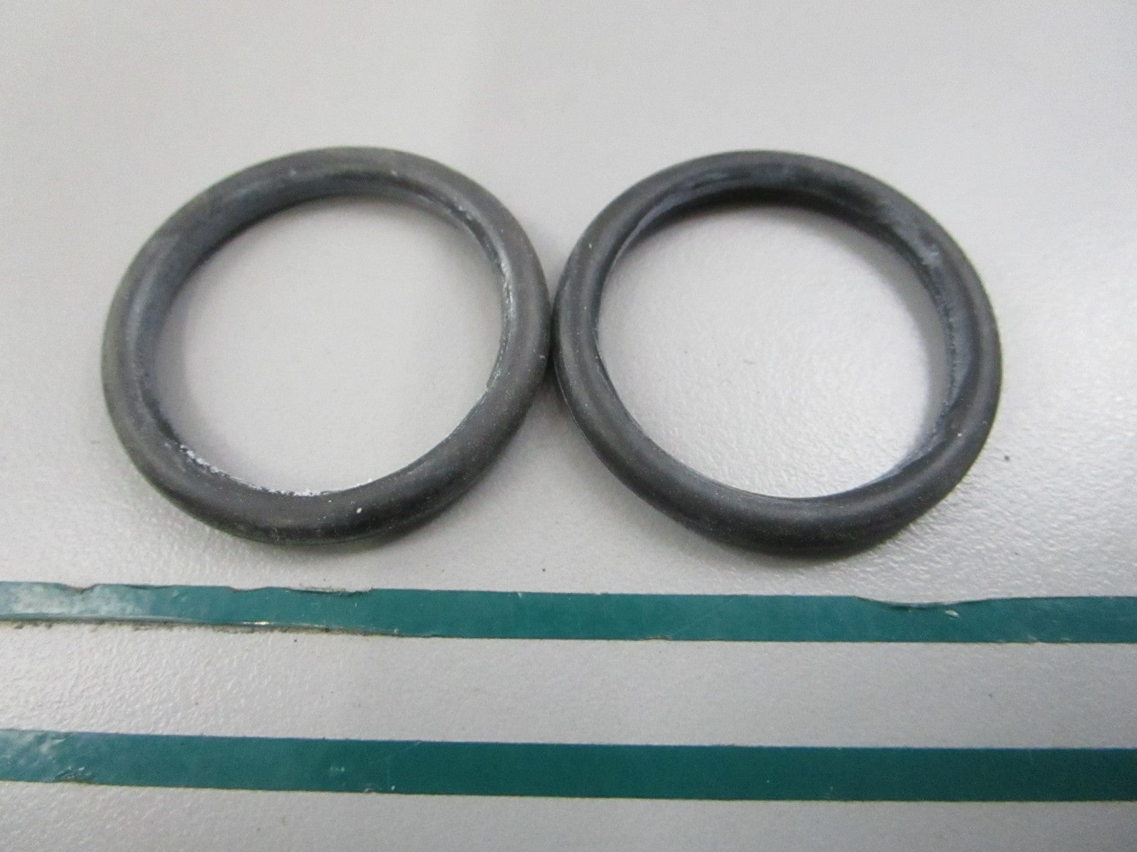 NEW OEM (LOT OF 2) 370160 0370160 OMC Johnson Evinrude O-Ring 0810