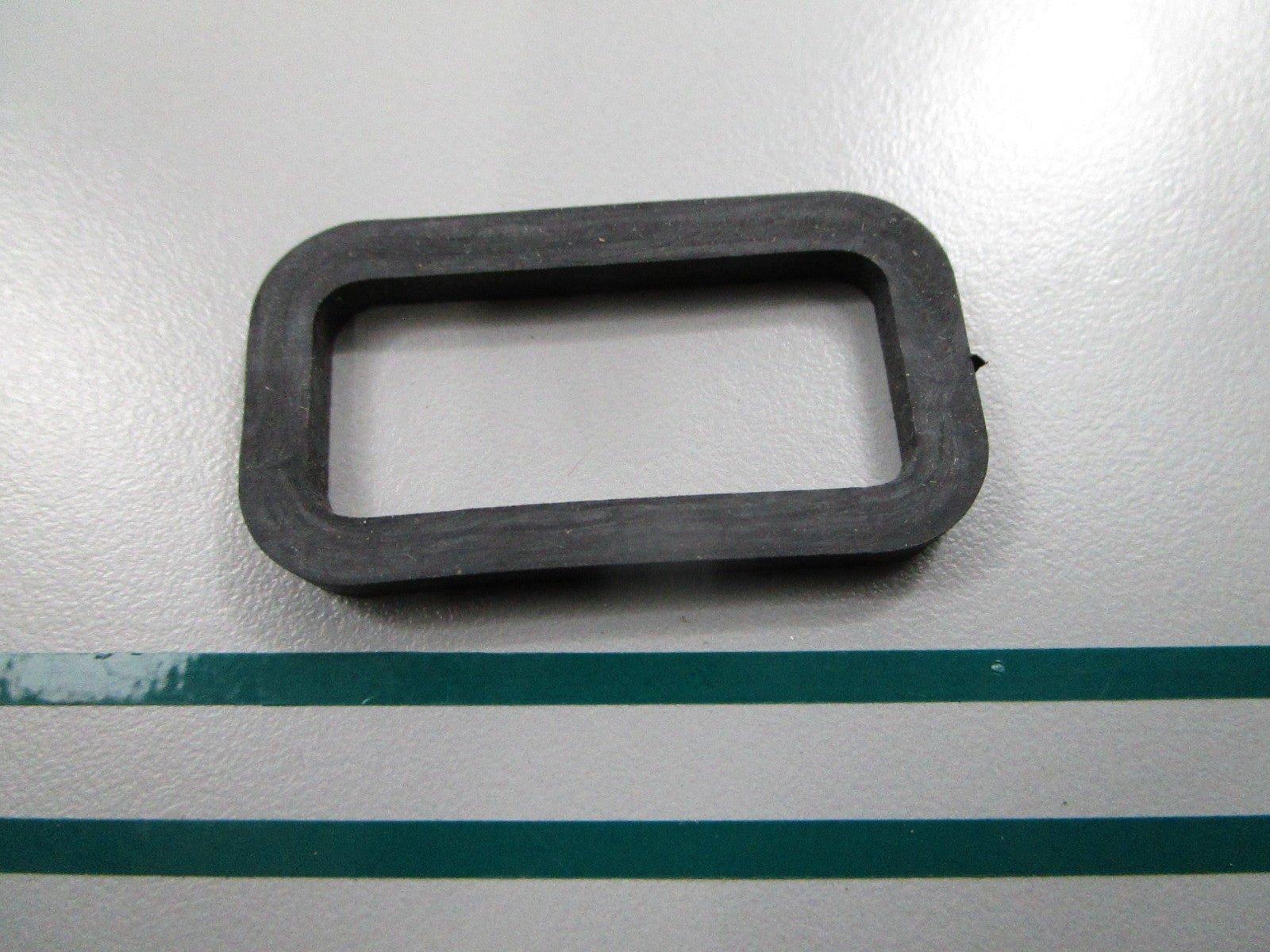 NEW OEM 312192 0312192 OMC Johnson Evinrude Gasket 0810
