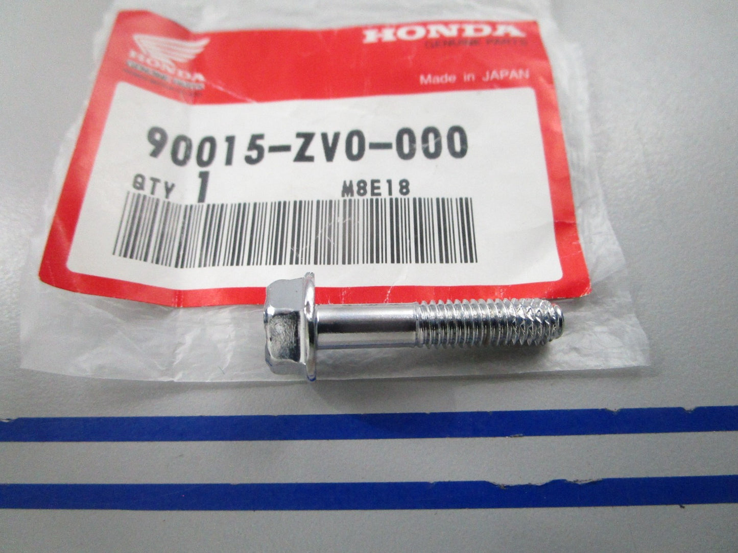 NEW OEM 90015-ZV0-000 Honda Flange Bolt 0810