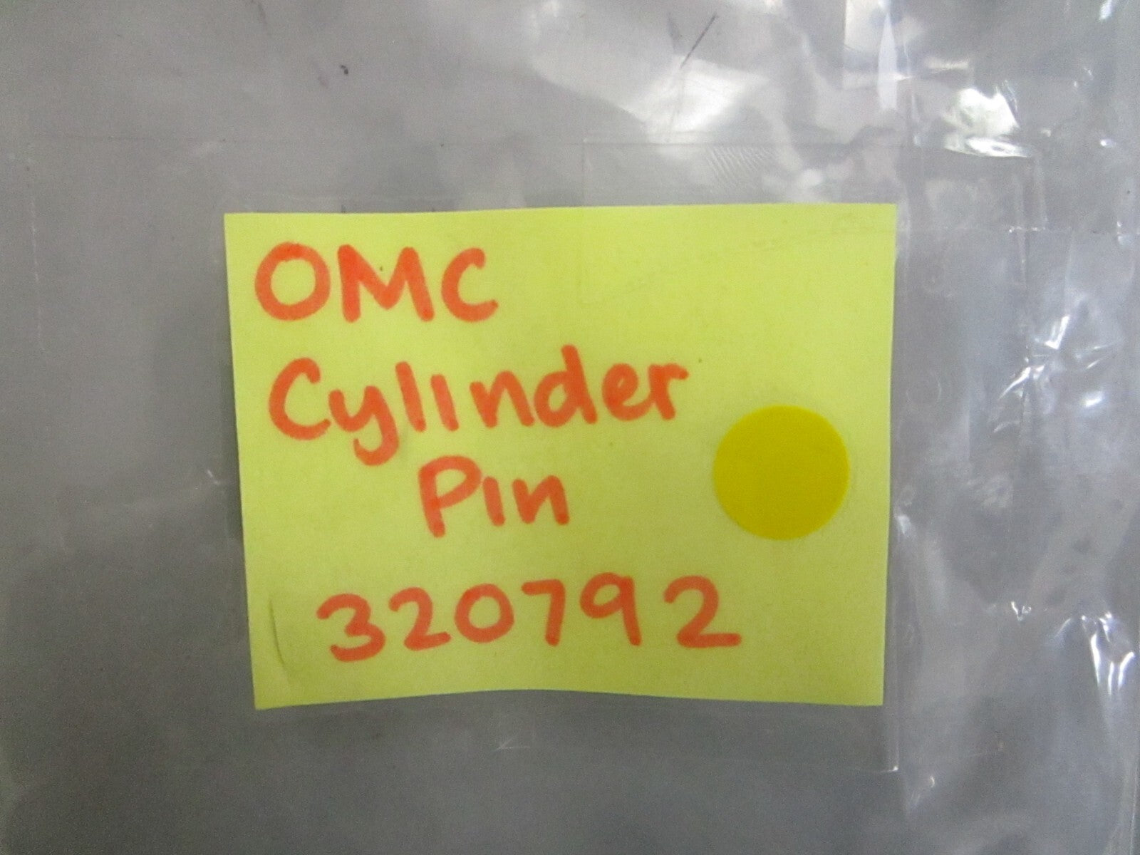 *NEW OEM* 0820 OMC Johnson Evinrude Cylinder Pin 320792 0320792