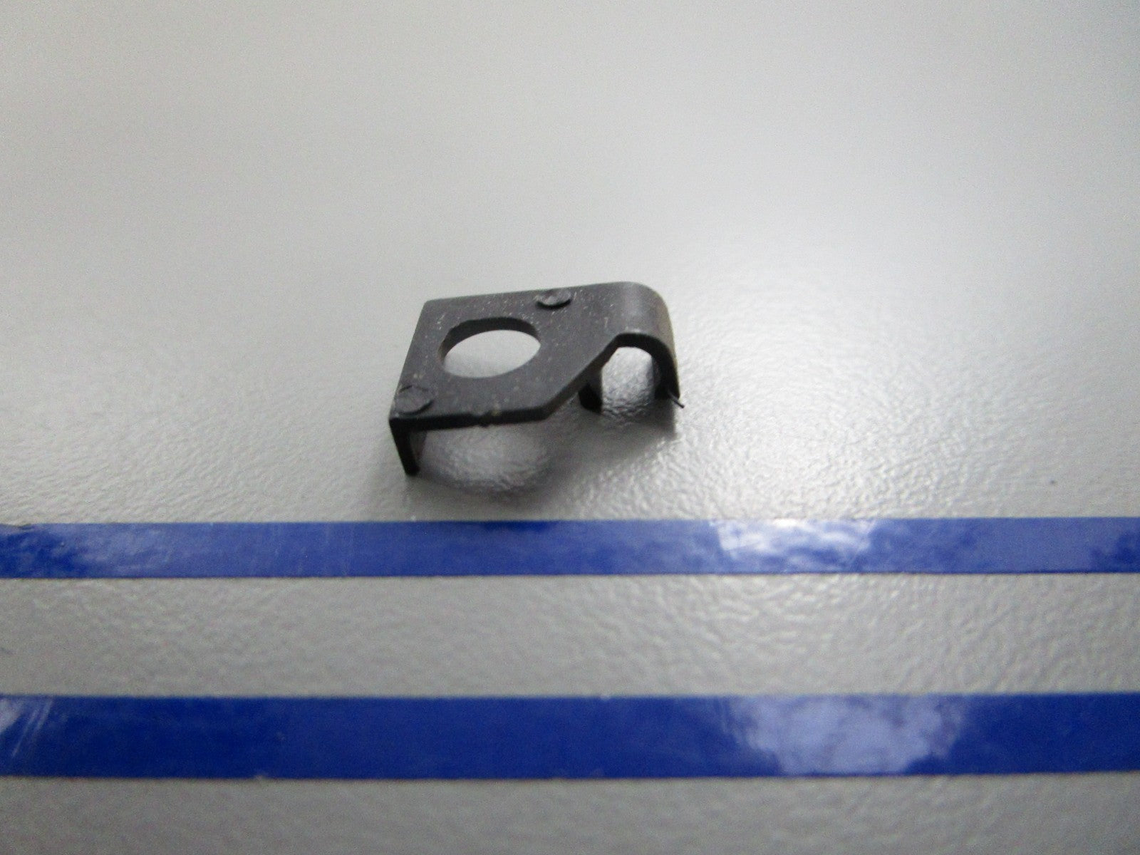 NEW OEM 204488 0204488 OMC Johnson Evinrude Throttle Control Rod Bracket 0810