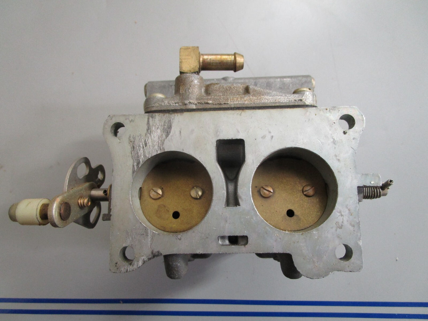 *NEW OEM* 0820 OMC Johnson Evinrude 80' 81' 150 200HP Center Carburetor 390402