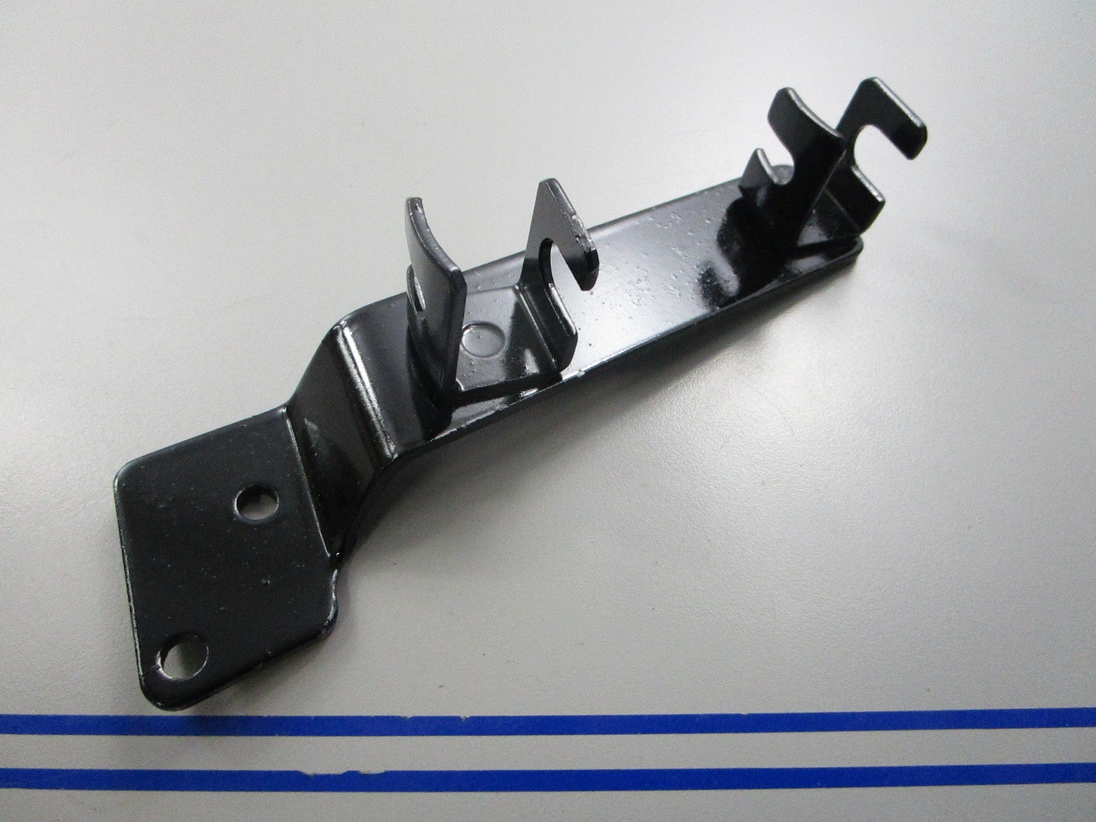 *NEW OEM* 0720 Tohatsu Nissan Cable Clip 3B2-83820-0