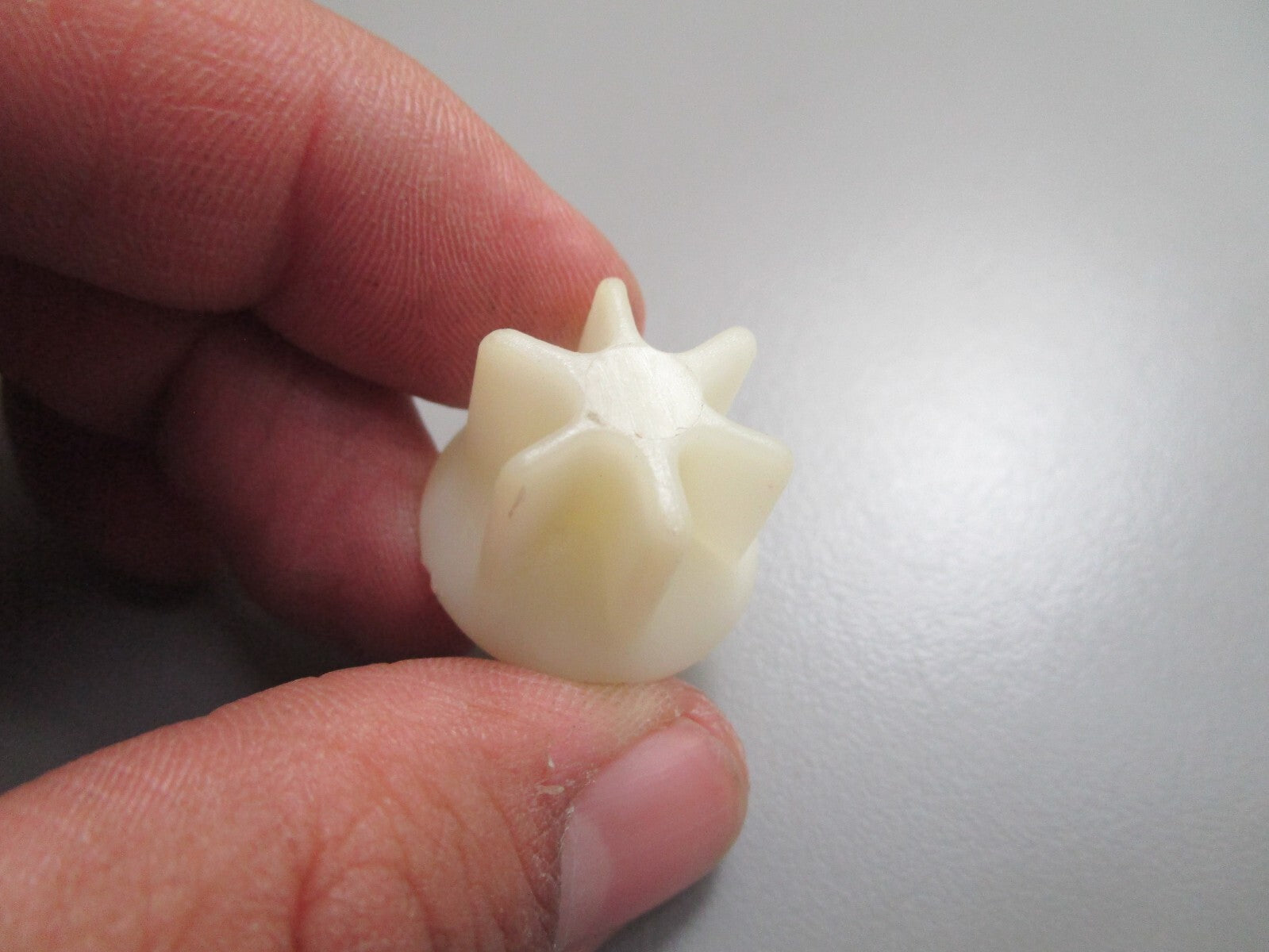 *NEW OEM* (LOT OF 2) 0810 OMC Johnson Evinrude Relief Valve 318395 0318395