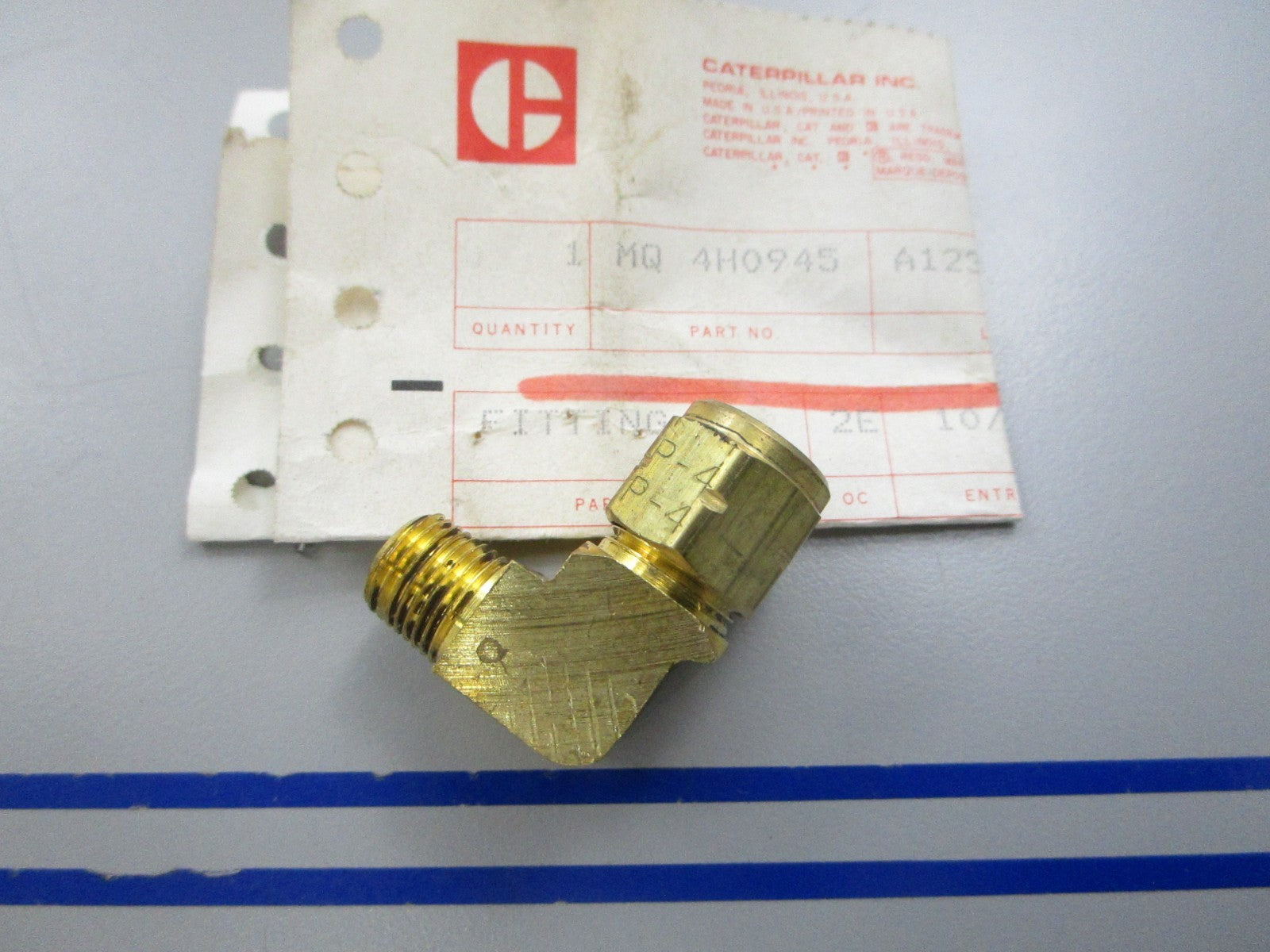 NEW OEM 4H-0945 CAT Fitting 0810