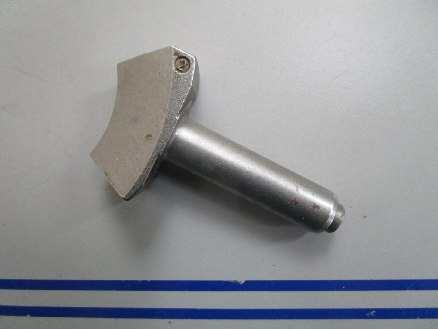 *NEW OEM* 0820 Volvo Penta Dog 3862387