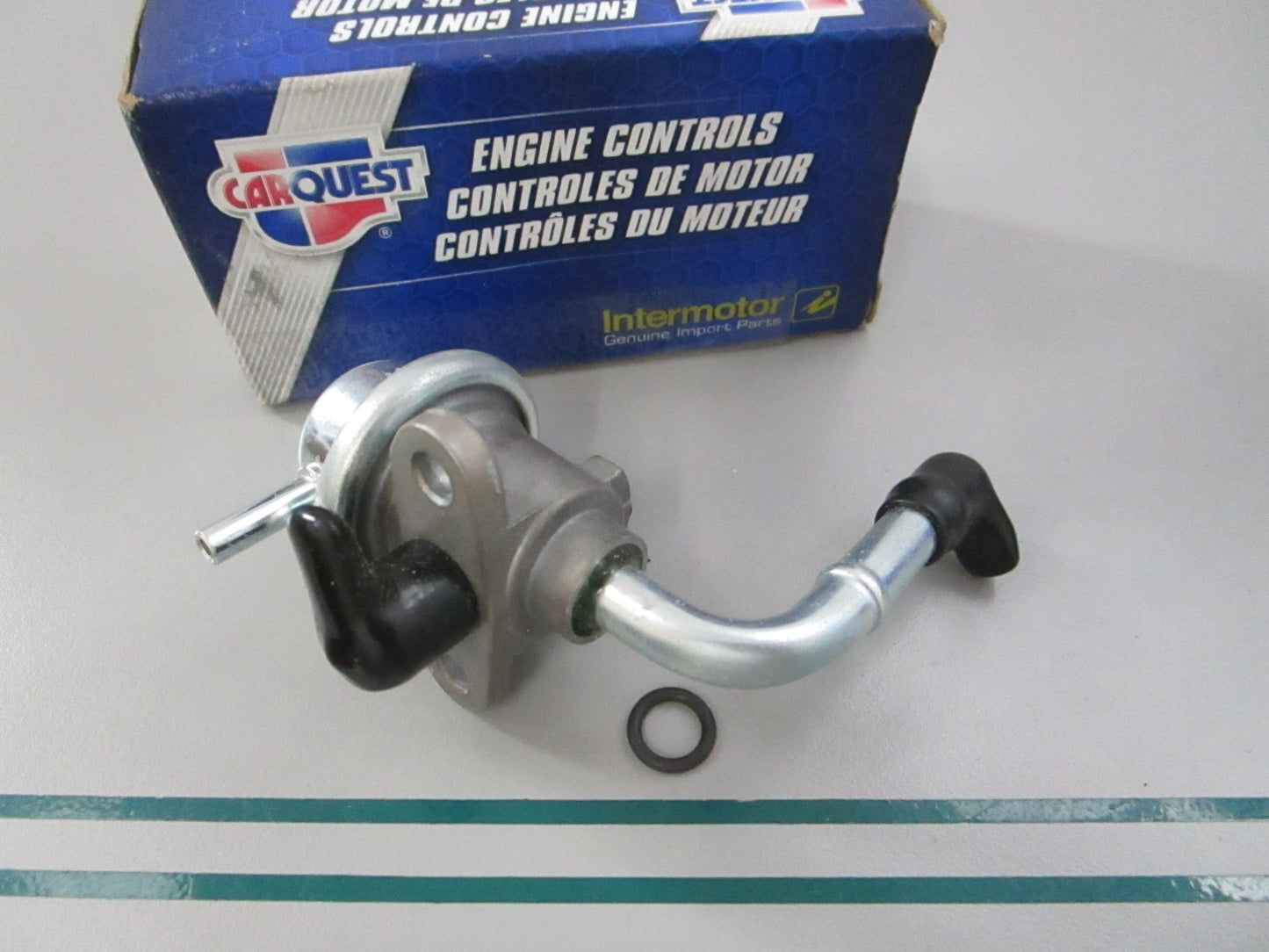 NEW 23027 Intermotor CarQuest Regulator 0810