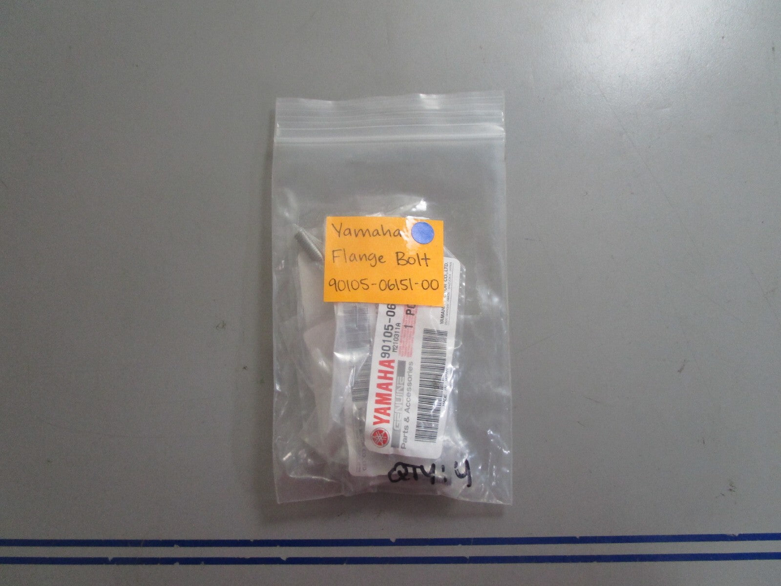 *NEW OEM* 0810 Yamaha Flange Bolt 90105-06151-00