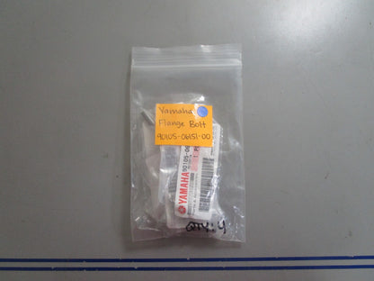 *NEW OEM* 0810 Yamaha Flange Bolt 90105-06151-00