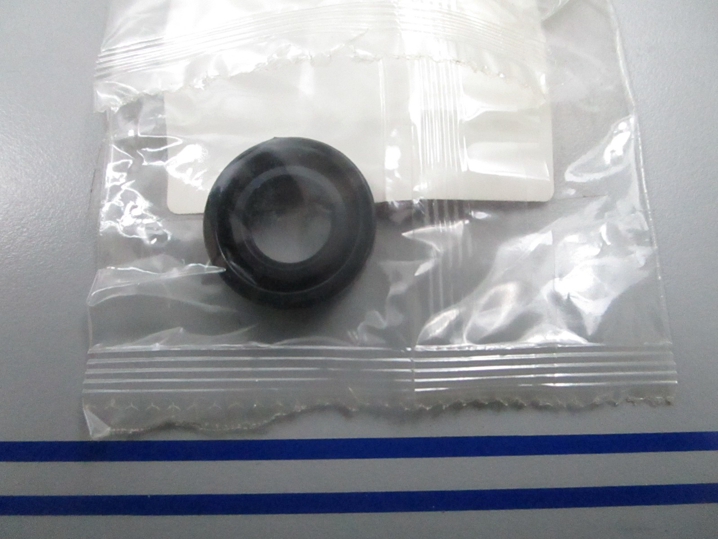 *NEW OEM* 0810 Honda Oil Seal 09282-12010