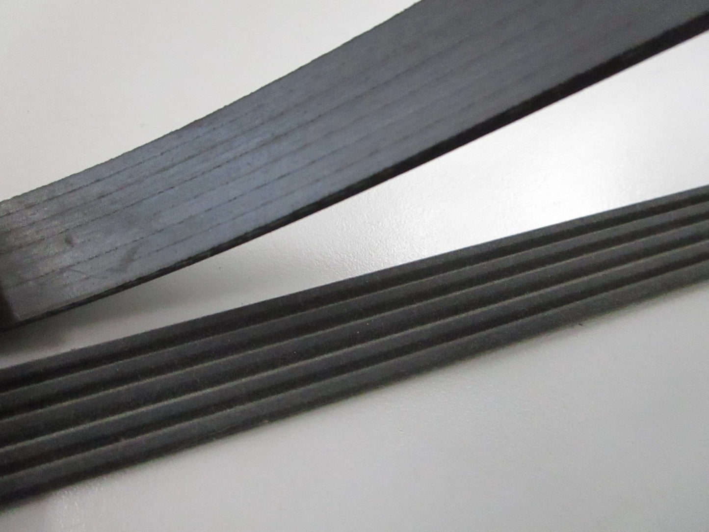 Gates NEW Micro-V Serpentine Belt K050335 5-Rib 34" 0810