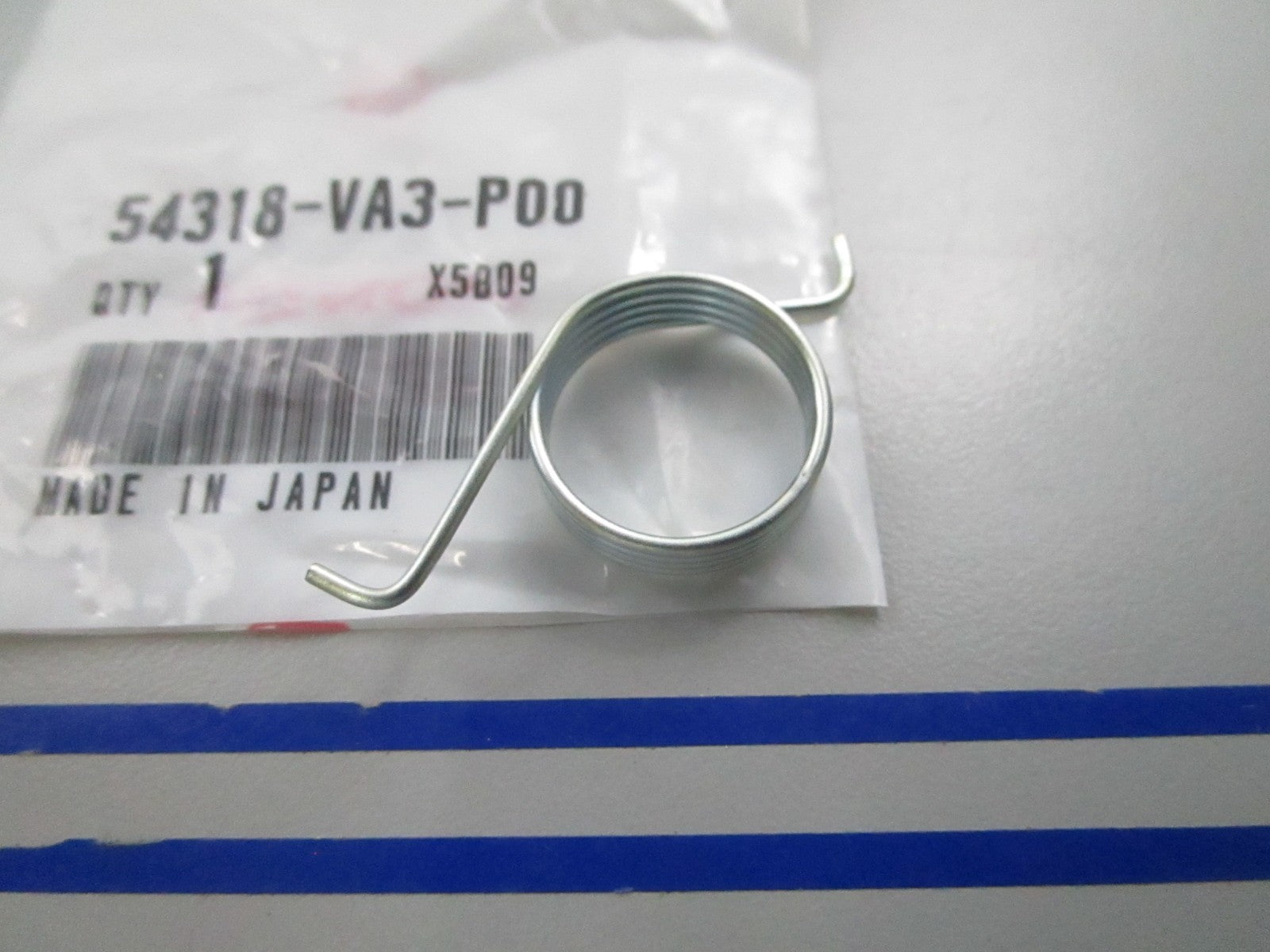 NEW OEM Honda 54318-VA3-P00 Return Spring 0810