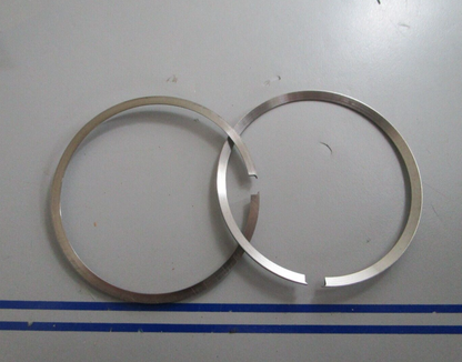 *NEW OEM* 0720 OMC Johnson Evinrude 2 Piston Ring Set 318411 0318411