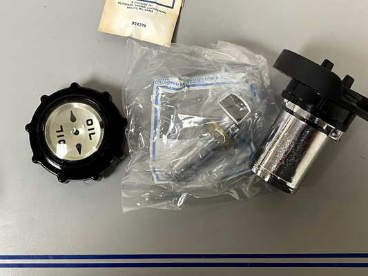 *NEW OEM* 0670 OMC Johnson Evinrude Remote Oil Fill Deck Plate 173856 0173856