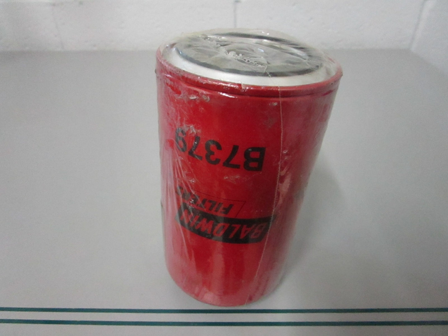 NEW B7379 Baldwin Oil Filter 0810