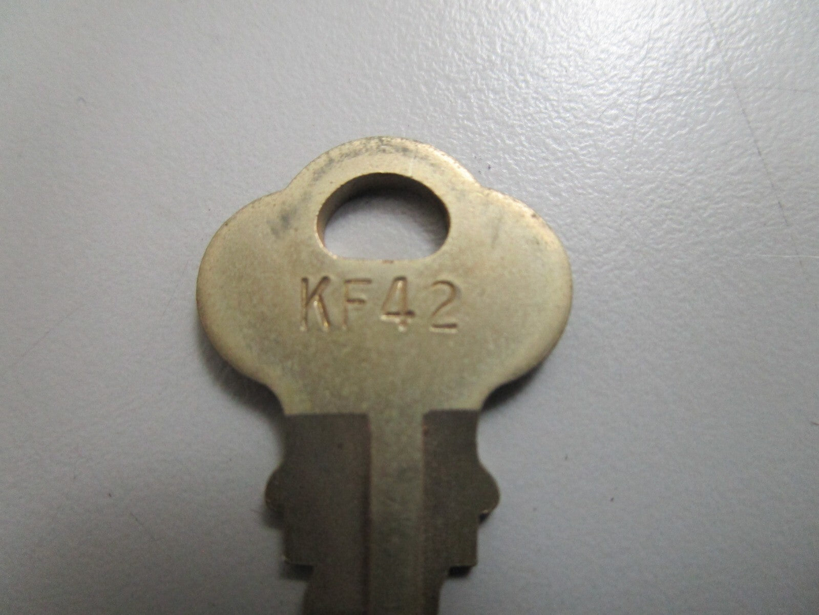 *NEW OEM* 0810 OMC Johnson Evinrude Ignition Key KF42 501557 0501557