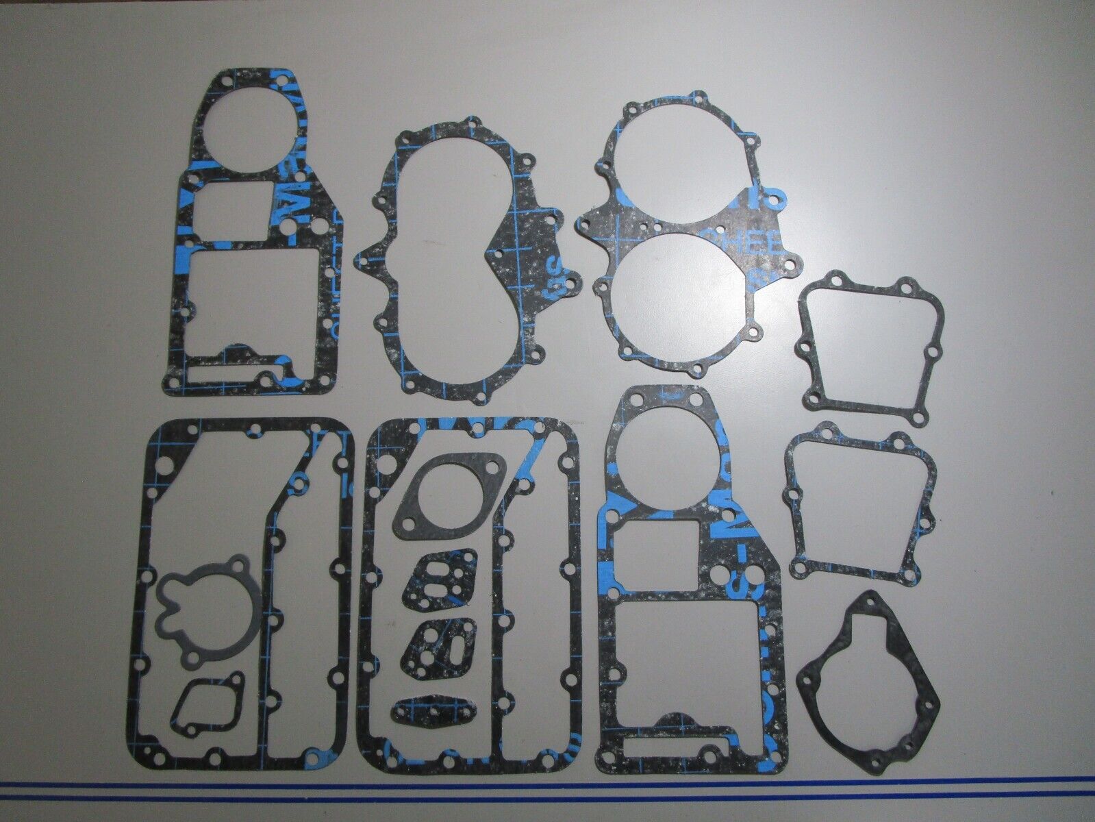 *NEW OEM* 0810 OMC Johnson Evinrude Gasket Set 379945 0379945