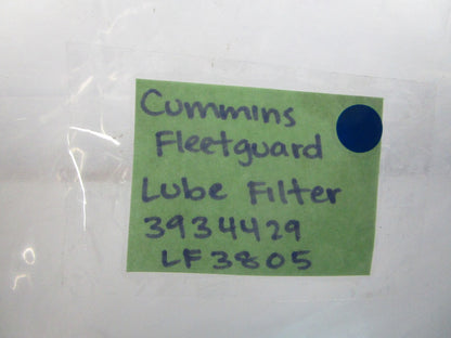 NEW OEM 3934429 LF3805 Cummins Fleetguard Lube Filter 0810