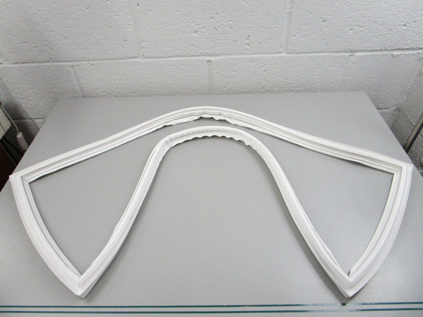 NEW OEM W10830287 Whirlpool Door Gasket 0810